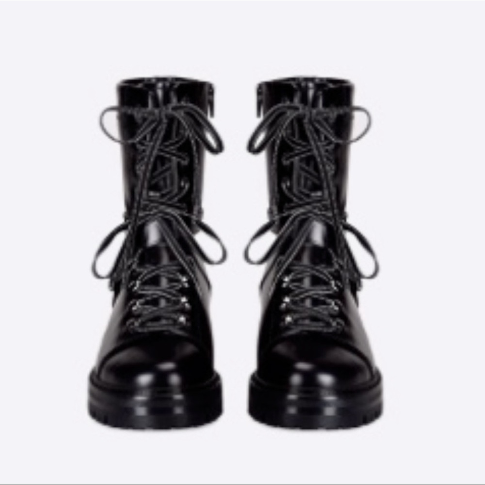 Valentino Garavani Rockstud Boots Motorcycle Moto Kylie Jenner - Picture 5 of 12